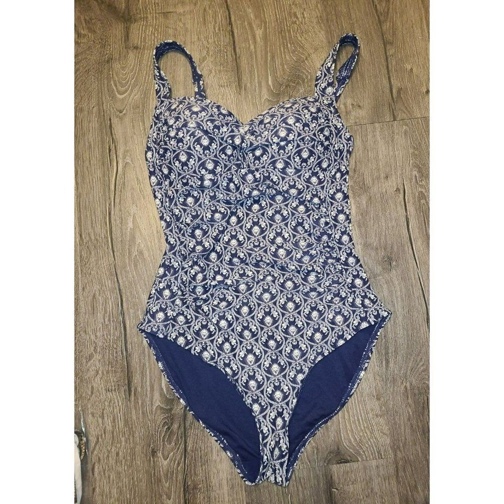 NWOT Nip Tuck Shaping One-Piece Swimsuit